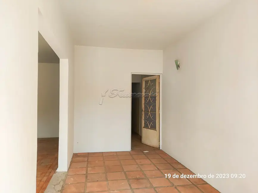 Foto 1 de Casa com 2 quartos para alugar, 87m2 em Centro, Itapetininga - SP