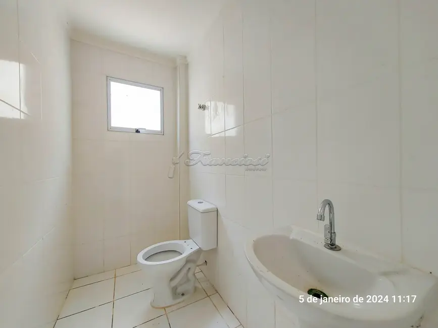 Casa com 3 quartos para alugar, 150m2 em Itapetininga - SP - imagem 3 Foto 3 de Casa com 3 quartos para alugar, 150m2 em Itapetininga - SP