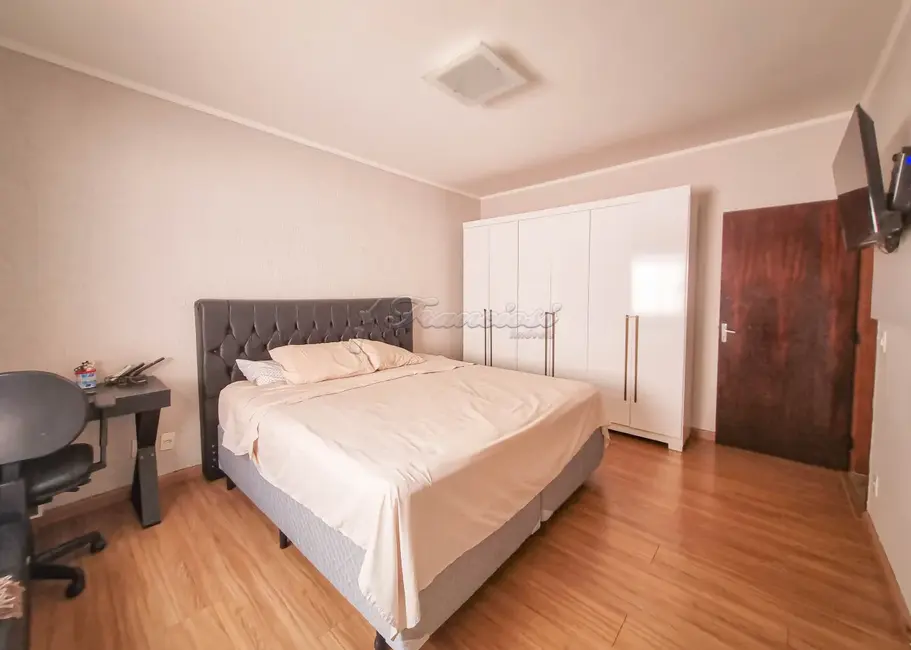 Casa com 3 quartos à venda, 275m2 em Parque Atenas do Sul, Itapetininga - SP - imagem 7 Foto 7 de Casa com 3 quartos à venda, 275m2 em Parque Atenas do Sul, Itapetininga - SP