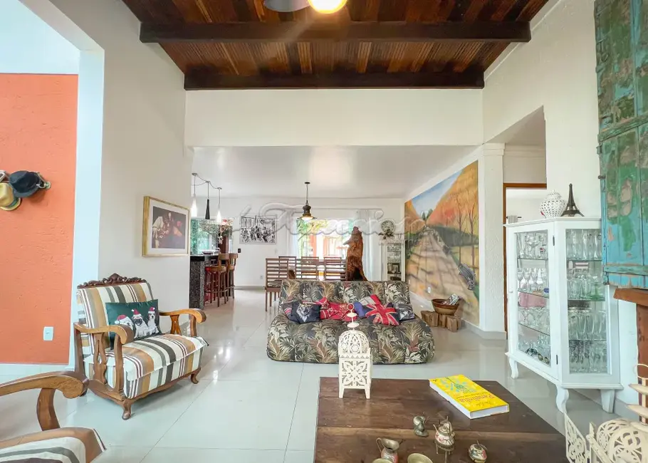 Foto 2 de Casa com 3 quartos para alugar, 700m2 em Jardim Colombo, Itapetininga - SP