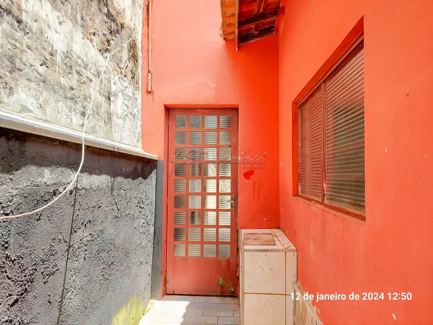 Casa com 2 quartos à venda, 172m2 em Vila Santa Isabel, Itapetininga - SP - imagem 8 Foto 8 de Casa com 2 quartos à venda, 172m2 em Vila Santa Isabel, Itapetininga - SP