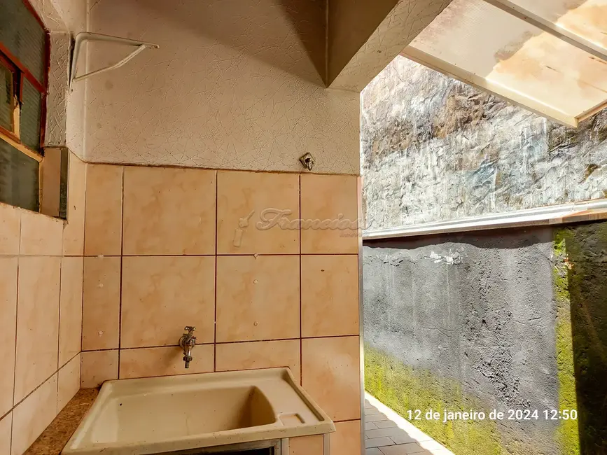 Casa com 2 quartos à venda, 172m2 em Vila Santa Isabel, Itapetininga - SP - imagem 7 Foto 7 de Casa com 2 quartos à venda, 172m2 em Vila Santa Isabel, Itapetininga - SP