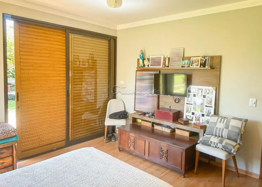 Foto 33 de Chácara à venda, 1914m2 em Vila São Gonçalo, Itapetininga - SP