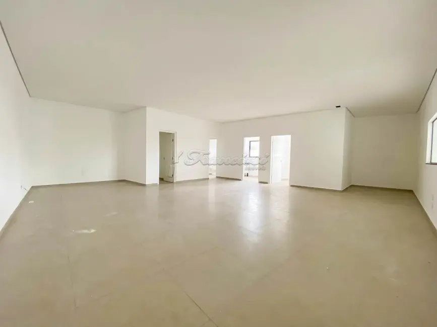 Sala Comercial para alugar, 480m2 em Vila Aparecida, Itapetininga - SP - imagem 6 Foto 6 de Sala Comercial para alugar, 480m2 em Vila Aparecida, Itapetininga - SP