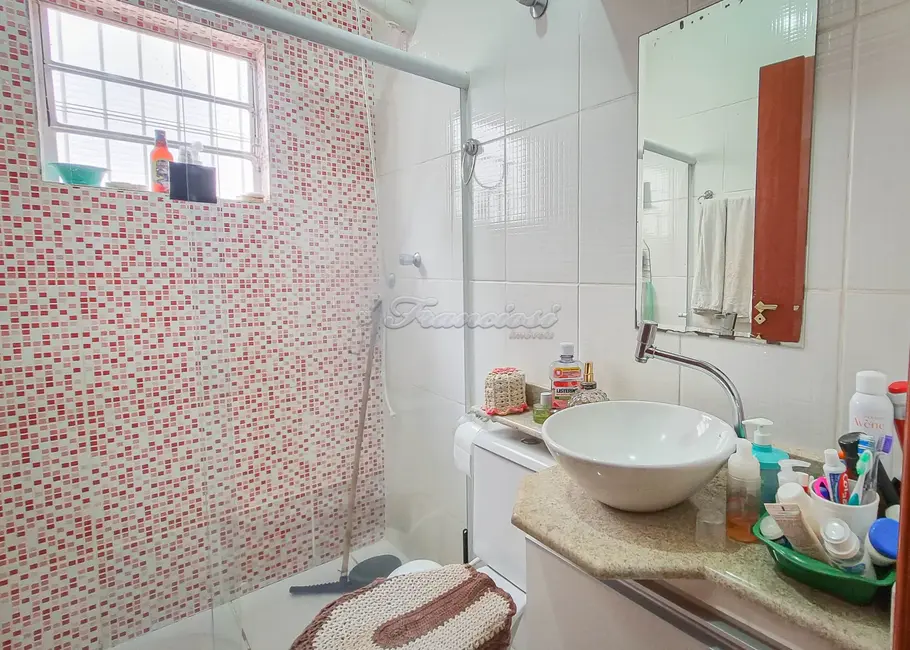 Foto 9 de Casa com 2 quartos à venda, 60m2 em Cambuí, Itapetininga - SP