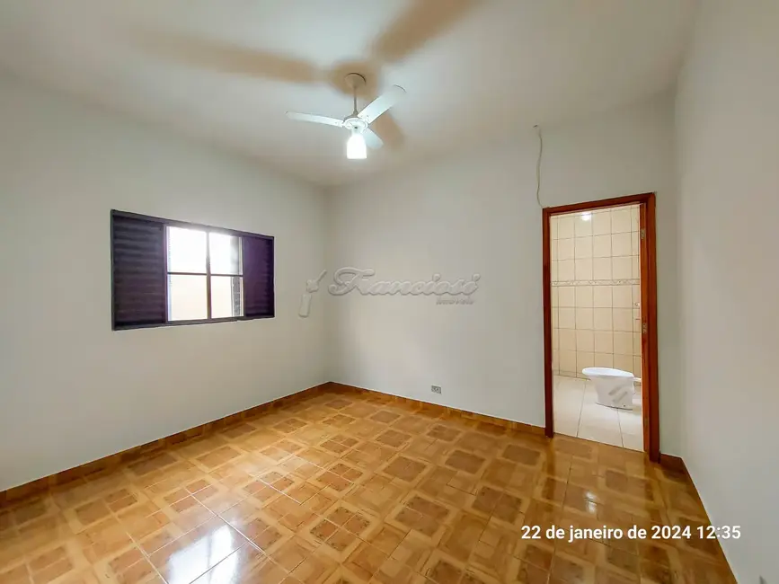 Casa com 2 quartos à venda, 125m2 em Vila Esplanada, Itapetininga - SP - imagem 7 Foto 7 de Casa com 2 quartos à venda, 125m2 em Vila Esplanada, Itapetininga - SP