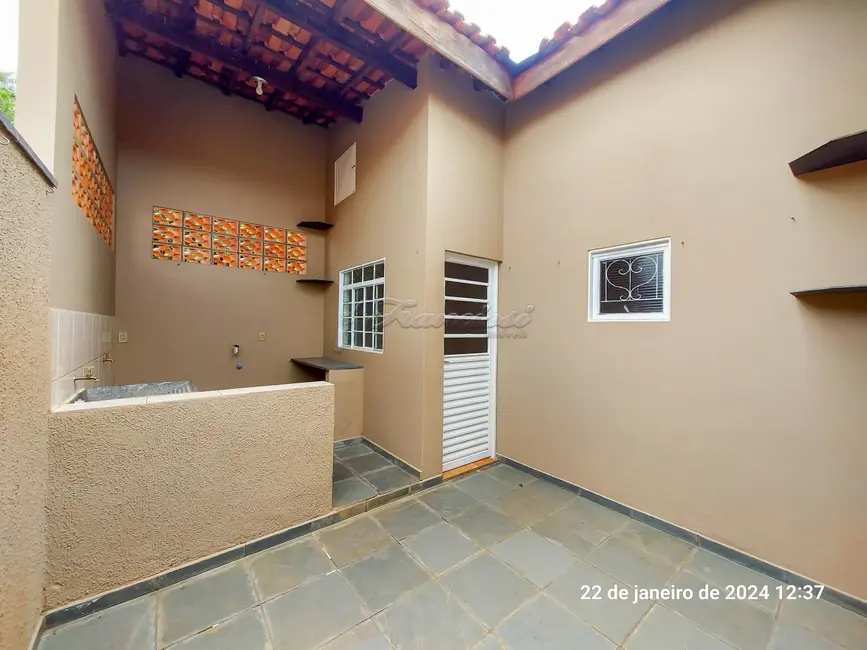 Casa com 2 quartos à venda, 125m2 em Vila Esplanada, Itapetininga - SP - imagem 9 Foto 9 de Casa com 2 quartos à venda, 125m2 em Vila Esplanada, Itapetininga - SP
