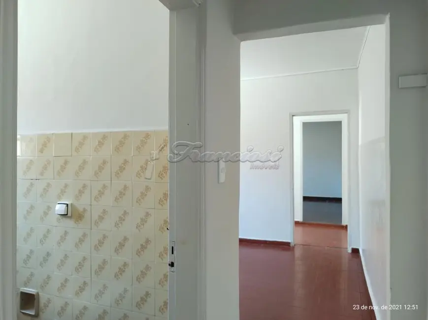 Casa com 4 quartos à venda, 131m2 em Vila Santana, Itapetininga - SP - imagem 5 Foto 5 de Casa com 4 quartos à venda, 131m2 em Vila Santana, Itapetininga - SP