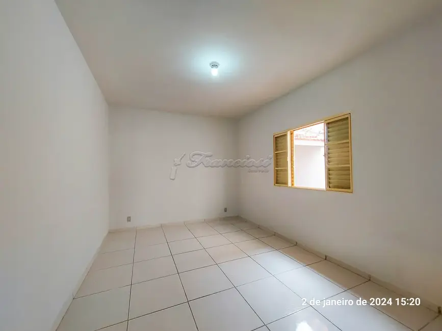 Casa com 1 quarto à venda, 37m2 em Vila Santana, Itapetininga - SP - imagem 6 Foto 6 de Casa com 1 quarto à venda, 37m2 em Vila Santana, Itapetininga - SP