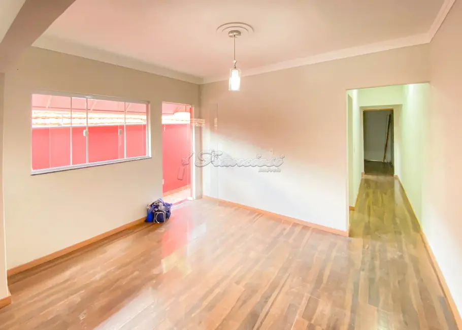 Foto 2 de Casa com 2 quartos à venda, 86m2 em Itapetininga - SP