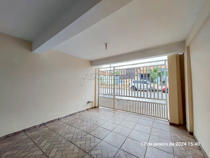 Casa com 2 quartos para alugar, 111m2 em Vila Visaltino Gomes, Itapetininga - SP - imagem 3 Foto 3 de Casa com 2 quartos para alugar, 111m2 em Vila Visaltino Gomes, Itapetininga - SP