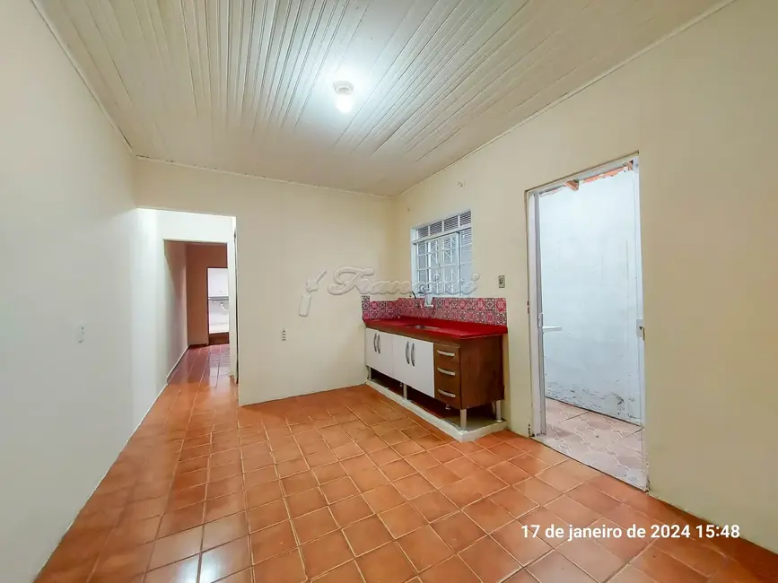 Casa com 2 quartos para alugar, 111m2 em Vila Visaltino Gomes, Itapetininga - SP - imagem 9 Foto 9 de Casa com 2 quartos para alugar, 111m2 em Vila Visaltino Gomes, Itapetininga - SP