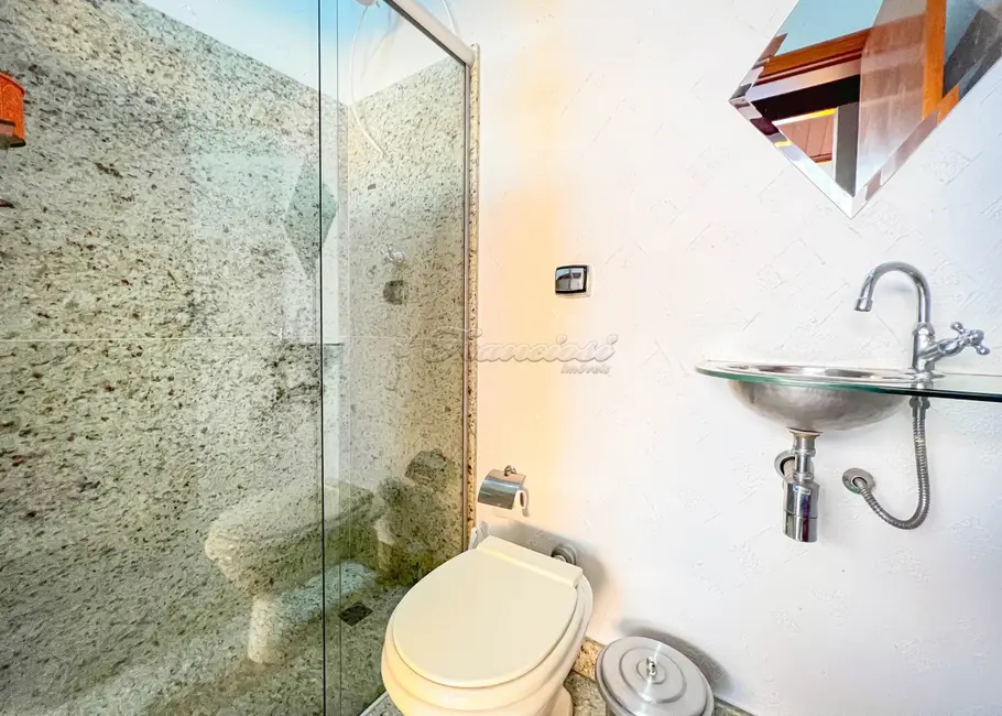Casa com 3 quartos à venda, 10m2 em Jardim Itália, Itapetininga - SP - imagem 6 Foto 6 de Casa com 3 quartos à venda, 10m2 em Jardim Itália, Itapetininga - SP