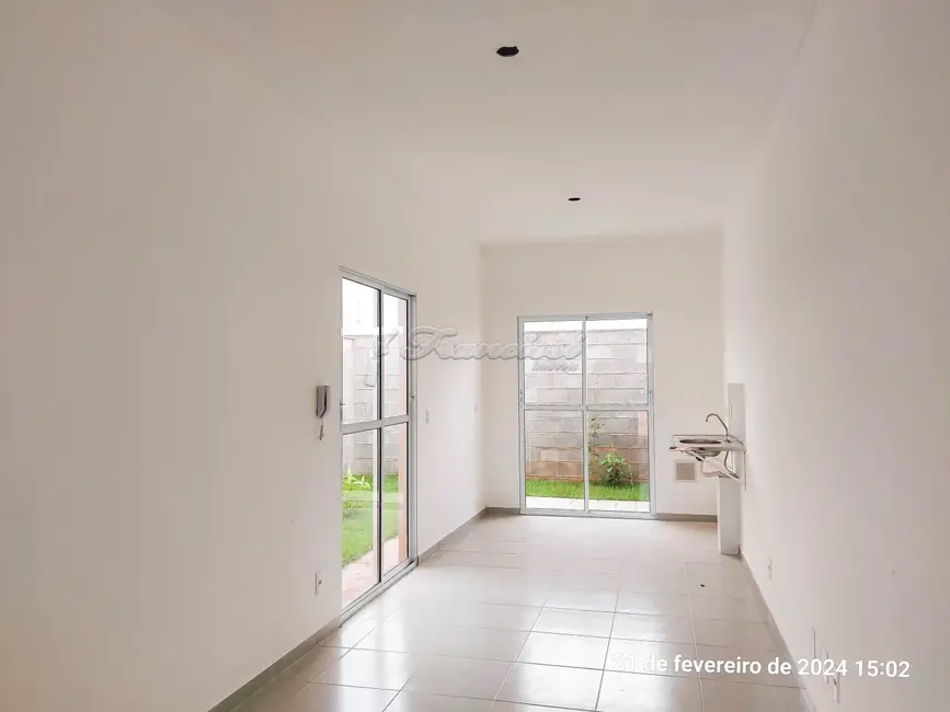 Casa de Condomínio com 2 quartos à venda, 49m2 em Itapetininga - SP - imagem 3 Foto 3 de Casa de Condomínio com 2 quartos à venda, 49m2 em Itapetininga - SP