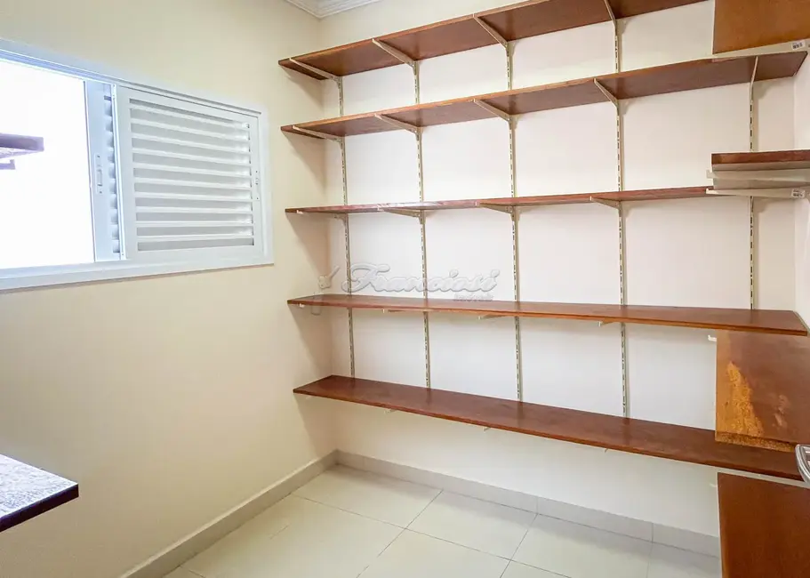 Casa de Condomínio com 5 quartos à venda, 12m2 em Jardim Colombo, Itapetininga - SP - imagem 8 Foto 8 de Casa de Condomínio com 5 quartos à venda, 12m2 em Jardim Colombo, Itapetininga - SP