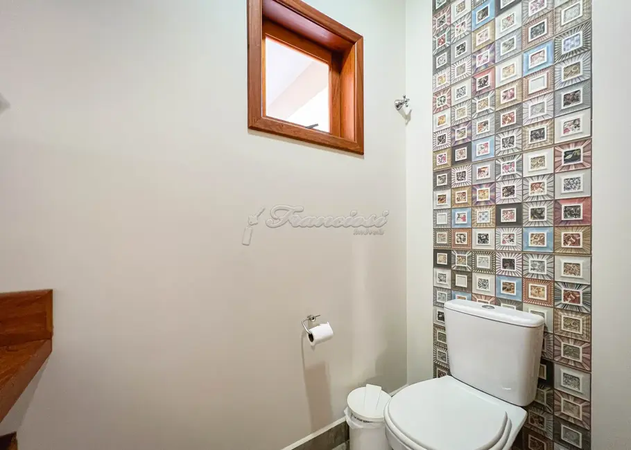 Casa de Condomínio com 3 quartos à venda, 198m2 em Itapetininga - SP - imagem 5 Foto 5 de Casa de Condomínio com 3 quartos à venda, 198m2 em Itapetininga - SP