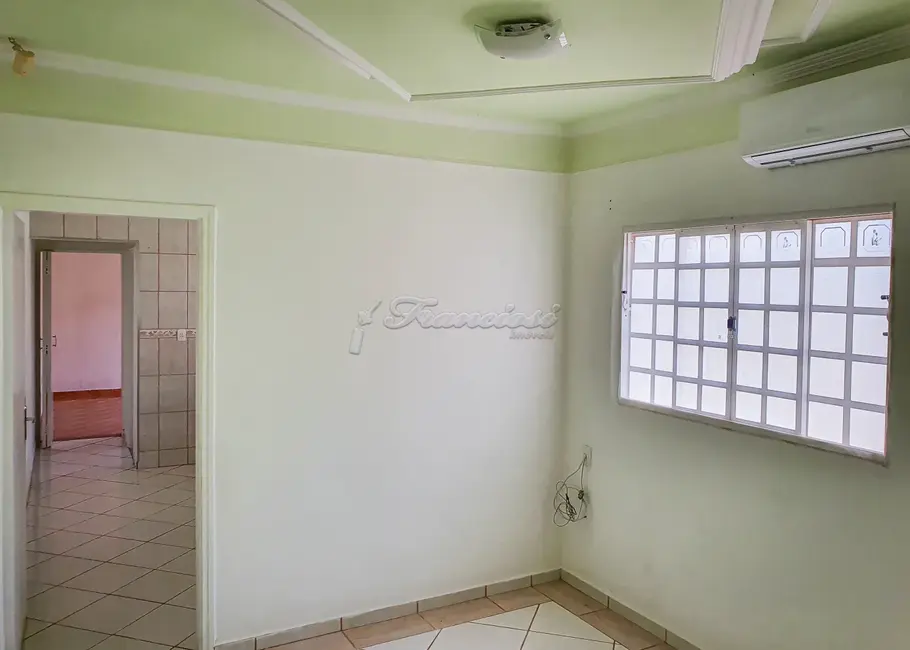 Casa com 3 quartos à venda, 119m2 em Jardim Fogaça, Itapetininga - SP - imagem 3 Foto 3 de Casa com 3 quartos à venda, 119m2 em Jardim Fogaça, Itapetininga - SP