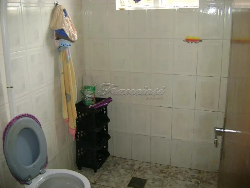 Foto 2 de Casa com 3 quartos à venda, 140m2 em Vila Alves, Itapetininga - SP