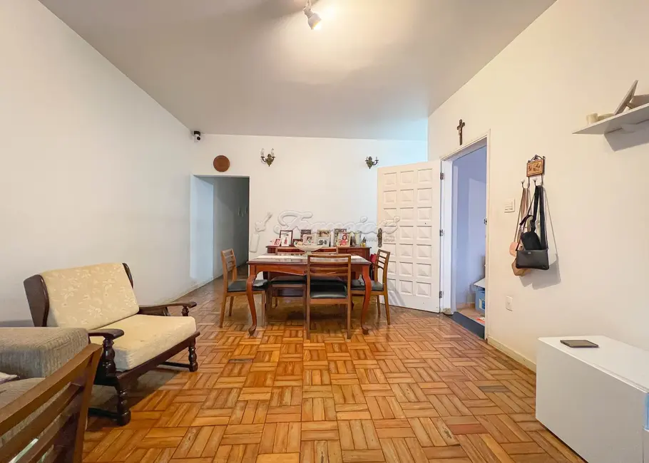 Foto 2 de Casa com 3 quartos à venda, 183m2 em Centro, Itapetininga - SP