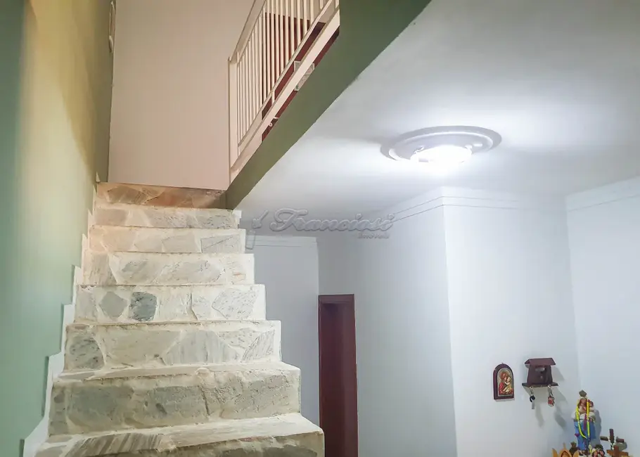 Casa com 3 quartos à venda, 146m2 em Vila Barth, Itapetininga - SP - imagem 8 Foto 8 de Casa com 3 quartos à venda, 146m2 em Vila Barth, Itapetininga - SP