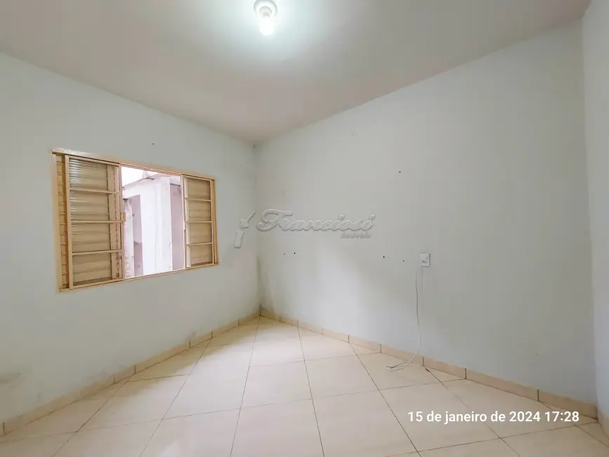 Casa com 2 quartos à venda, 82m2 em Vila Nova, Itapetininga - SP - imagem 5 Foto 5 de Casa com 2 quartos à venda, 82m2 em Vila Nova, Itapetininga - SP
