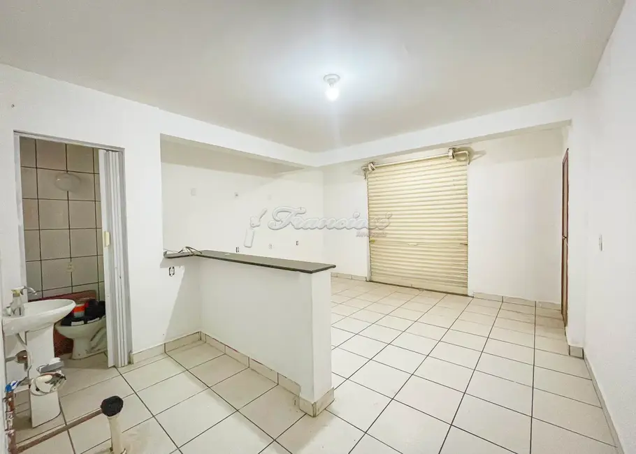Casa com 2 quartos à venda, 207m2 em Vila Hungria, Itapetininga - SP - imagem 8 Foto 8 de Casa com 2 quartos à venda, 207m2 em Vila Hungria, Itapetininga - SP