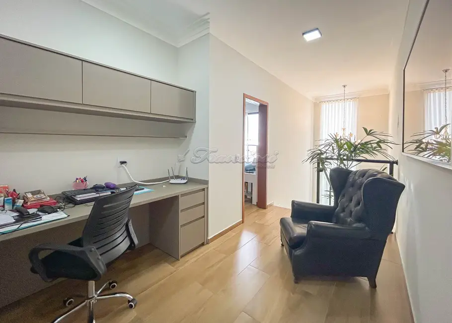 Casa de Condomínio à venda, 240m2 em Vila Progresso, Itapetininga - SP - imagem 3 Foto 3 de Casa de Condomínio à venda, 240m2 em Vila Progresso, Itapetininga - SP