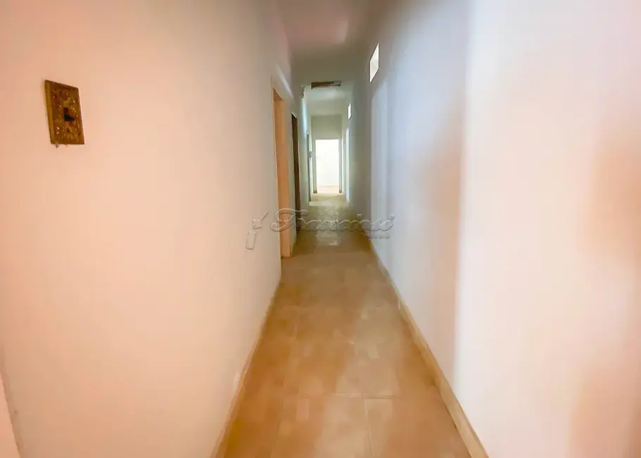 Loja à venda, 318m2 em Centro, Itapetininga - SP - imagem 3 Foto 3 de Loja à venda, 318m2 em Centro, Itapetininga - SP