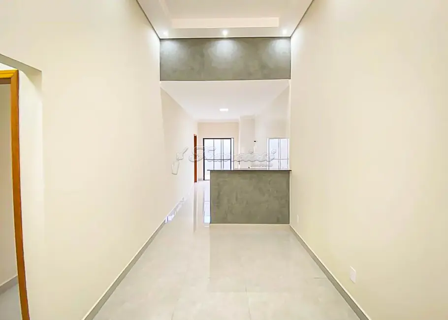 Foto 2 de Casa com 2 quartos à venda, 143m2 em Vila Apolo, Itapetininga - SP