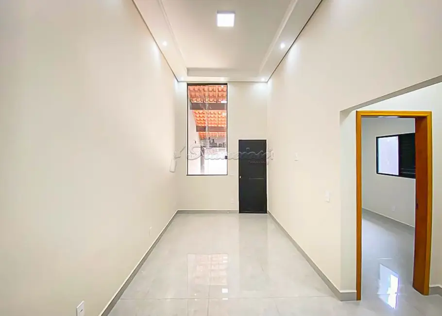 Foto 1 de Casa com 2 quartos à venda, 143m2 em Vila Apolo, Itapetininga - SP