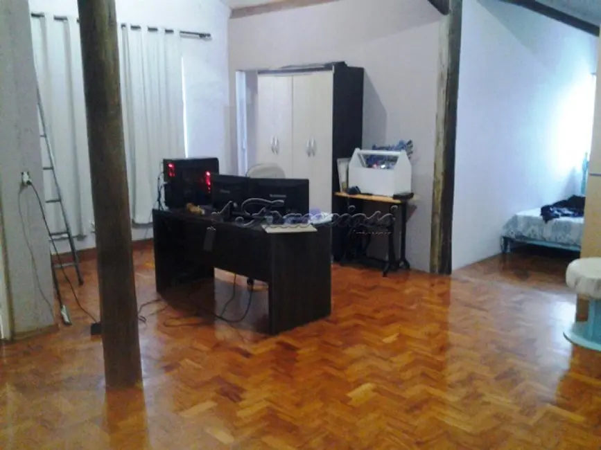 Casa com 3 quartos à venda, 272m2 em Vila Progresso, Itapetininga - SP - imagem 7 Foto 7 de Casa com 3 quartos à venda, 272m2 em Vila Progresso, Itapetininga - SP