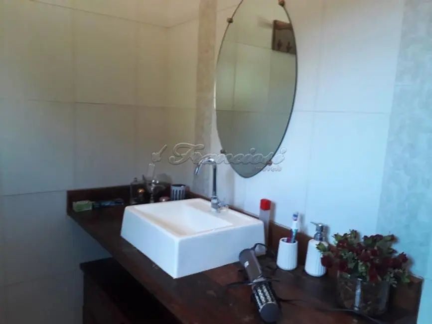 Casa com 3 quartos à venda, 720m2 em Portal da Figueira, Itapetininga - SP - imagem 8 Foto 8 de Casa com 3 quartos à venda, 720m2 em Portal da Figueira, Itapetininga - SP