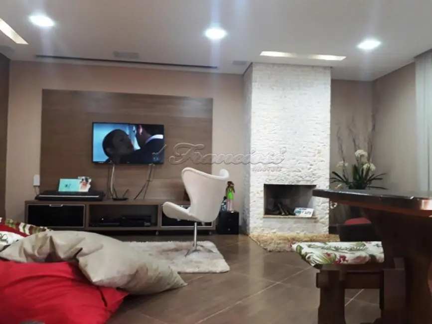 Casa com 3 quartos à venda, 720m2 em Portal da Figueira, Itapetininga - SP - imagem 4 Foto 4 de Casa com 3 quartos à venda, 720m2 em Portal da Figueira, Itapetininga - SP