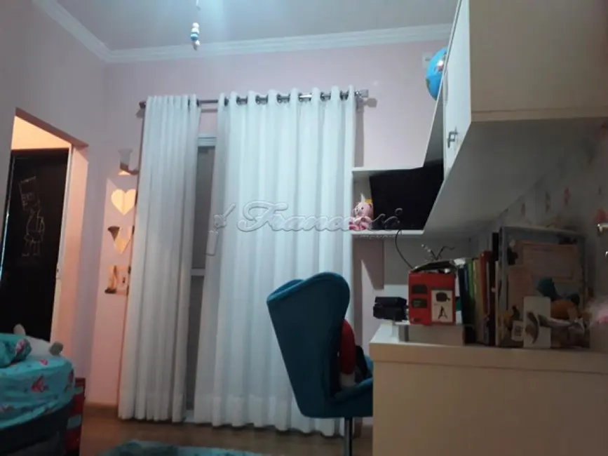 Casa com 3 quartos à venda, 720m2 em Portal da Figueira, Itapetininga - SP - imagem 6 Foto 6 de Casa com 3 quartos à venda, 720m2 em Portal da Figueira, Itapetininga - SP