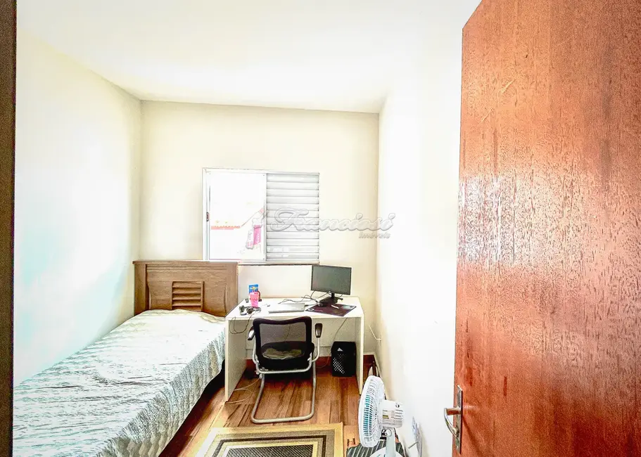 Casa com 3 quartos à venda, 99m2 em Cambuí, Itapetininga - SP - imagem 6 Foto 6 de Casa com 3 quartos à venda, 99m2 em Cambuí, Itapetininga - SP