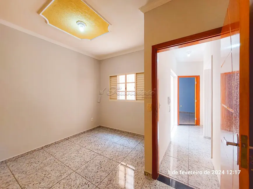 Casa com 2 quartos à venda, 100m2 em Jardim Brasil, Itapetininga - SP - imagem 6 Foto 6 de Casa com 2 quartos à venda, 100m2 em Jardim Brasil, Itapetininga - SP