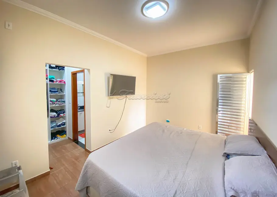 Casa com 3 quartos à venda, 109m2 em Morada do Sol, Itapetininga - SP - imagem 8 Foto 8 de Casa com 3 quartos à venda, 109m2 em Morada do Sol, Itapetininga - SP