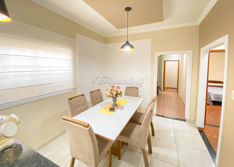 Casa com 3 quartos à venda, 109m2 em Morada do Sol, Itapetininga - SP - imagem 3 Foto 3 de Casa com 3 quartos à venda, 109m2 em Morada do Sol, Itapetininga - SP
