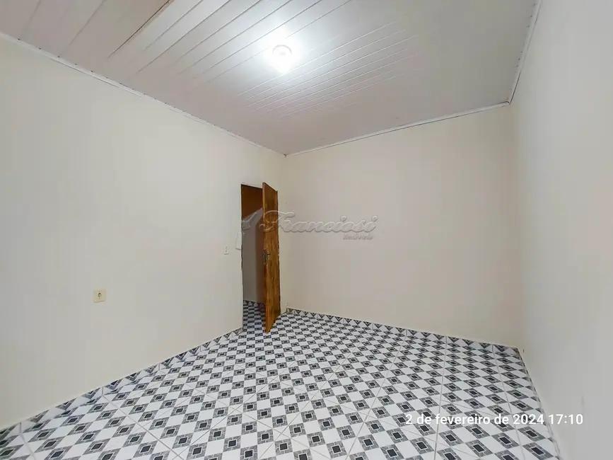 Foto 7 de Casa com 3 quartos para alugar, 99m2 em Vila Carolina, Itapetininga - SP