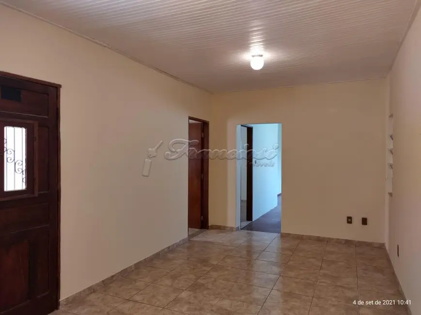 Foto 2 de Casa com 3 quartos à venda, 13m2 em Vila Vendramini, Itapetininga - SP