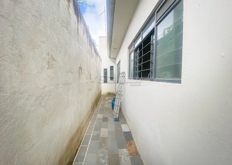 Casa com 2 quartos à venda, 183m2 em Vila Nastri, Itapetininga - SP - imagem 9 Foto 9 de Casa com 2 quartos à venda, 183m2 em Vila Nastri, Itapetininga - SP