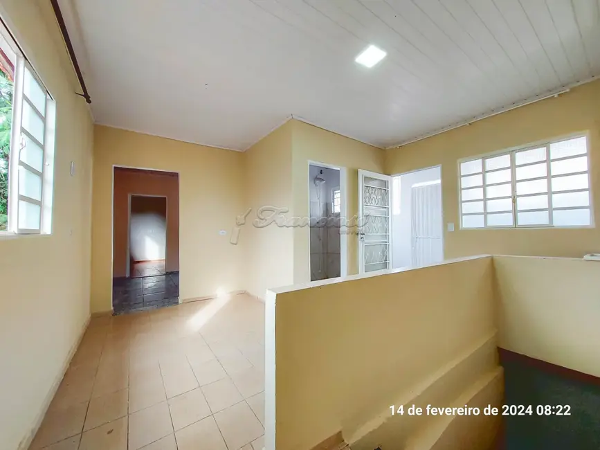 Casa com 2 quartos para alugar, 162m2 em Vila Godói, Itapetininga - SP - imagem 3 Foto 3 de Casa com 2 quartos para alugar, 162m2 em Vila Godói, Itapetininga - SP