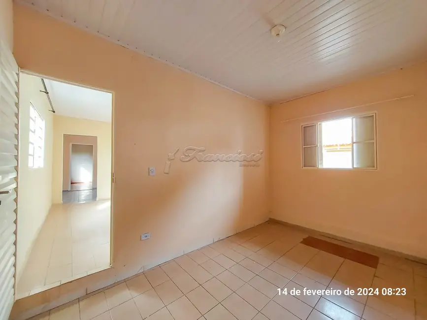 Casa com 2 quartos para alugar, 162m2 em Vila Godói, Itapetininga - SP - imagem 6 Foto 6 de Casa com 2 quartos para alugar, 162m2 em Vila Godói, Itapetininga - SP