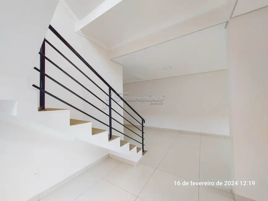 Foto 2 de Casa de Condomínio com 3 quartos para alugar, 233m2 em Vila Progresso, Itapetininga - SP