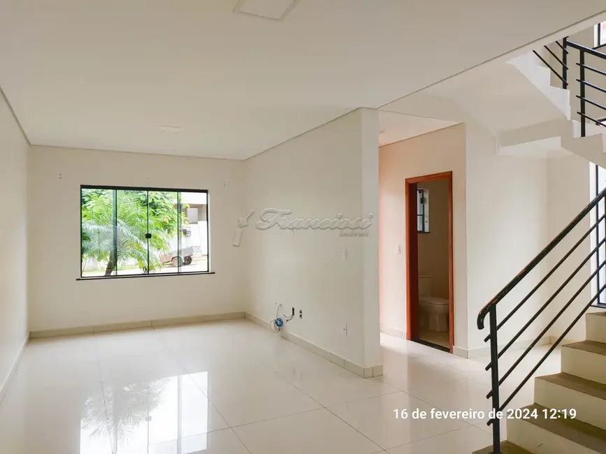 Foto 3 de Casa de Condomínio com 3 quartos para alugar, 233m2 em Vila Progresso, Itapetininga - SP