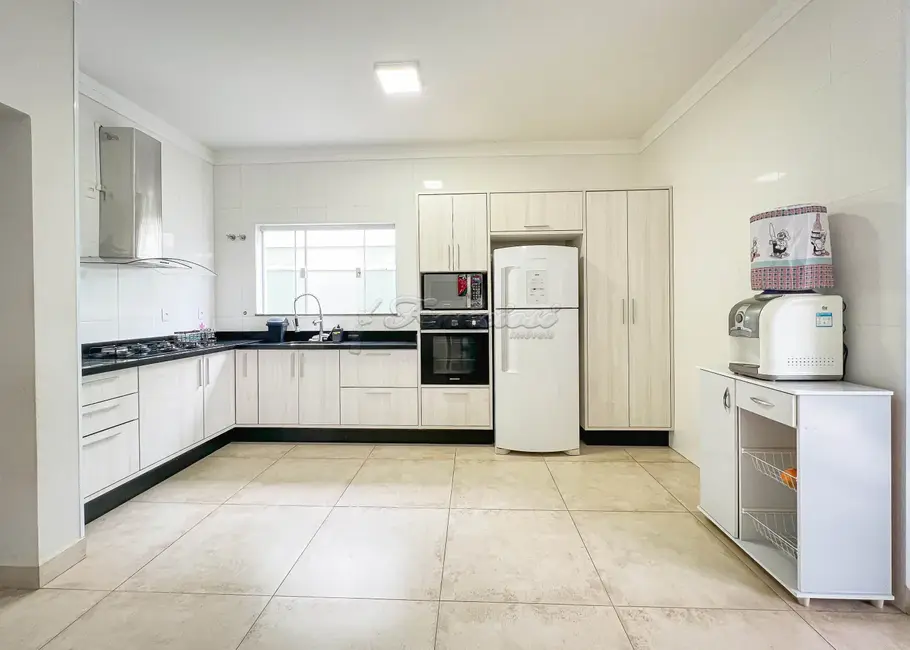 Casa de Condomínio com 3 quartos à venda, 150m2 em Vila Progresso, Itapetininga - SP - imagem 7 Foto 7 de Casa de Condomínio com 3 quartos à venda, 150m2 em Vila Progresso, Itapetininga - SP
