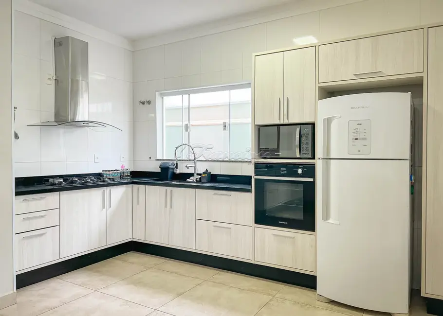 Casa de Condomínio com 3 quartos à venda, 150m2 em Vila Progresso, Itapetininga - SP - imagem 8 Foto 8 de Casa de Condomínio com 3 quartos à venda, 150m2 em Vila Progresso, Itapetininga - SP