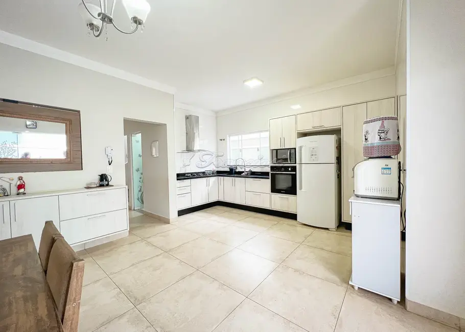 Casa de Condomínio com 3 quartos à venda, 150m2 em Vila Progresso, Itapetininga - SP - imagem 6 Foto 6 de Casa de Condomínio com 3 quartos à venda, 150m2 em Vila Progresso, Itapetininga - SP