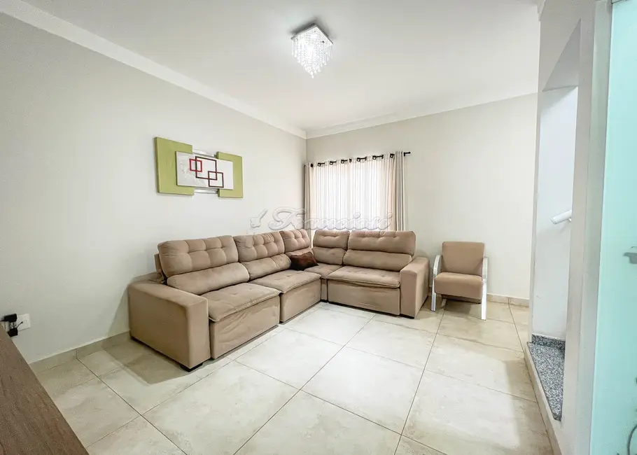 Foto 2 de Casa de Condomínio com 3 quartos à venda, 150m2 em Vila Progresso, Itapetininga - SP