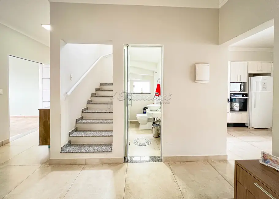 Casa de Condomínio com 3 quartos à venda, 150m2 em Vila Progresso, Itapetininga - SP - imagem 4 Foto 4 de Casa de Condomínio com 3 quartos à venda, 150m2 em Vila Progresso, Itapetininga - SP